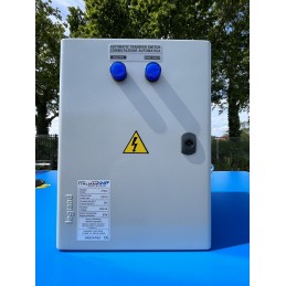 Groupe électrogène de secours 20 kVA avec prise de courant et réservoir de 300L.